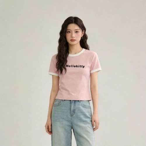 220��Ůʿײ�����T��-HelloKitty�轺